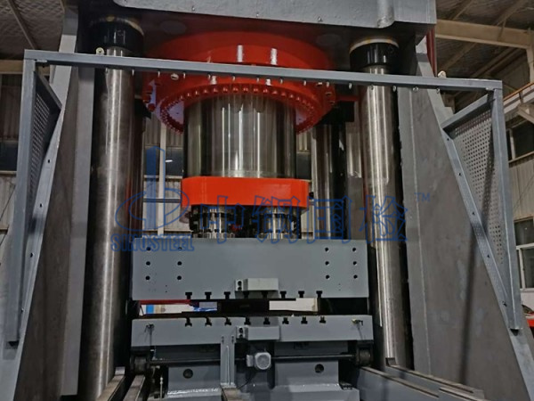 支座檢測設(shè)備：72000kN的減隔震裝置試驗系統(tǒng)