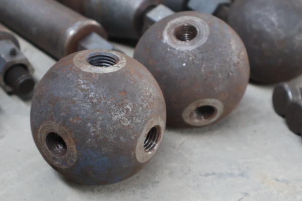 鋼網(wǎng)架螺栓球節(jié)點檢測